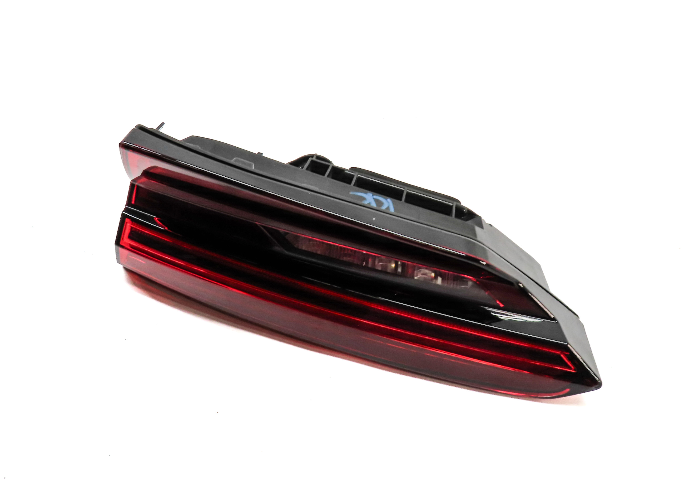 18-19 AUDI A5 S5 RS5 COUPE SPORTBACK CONVERTIBLE REAR RIGHT INNER TAILLIGHT LED — exact item pictured